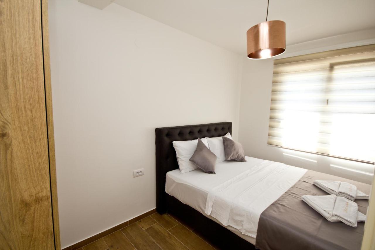 Igman Apartments Tivat Bagian luar foto