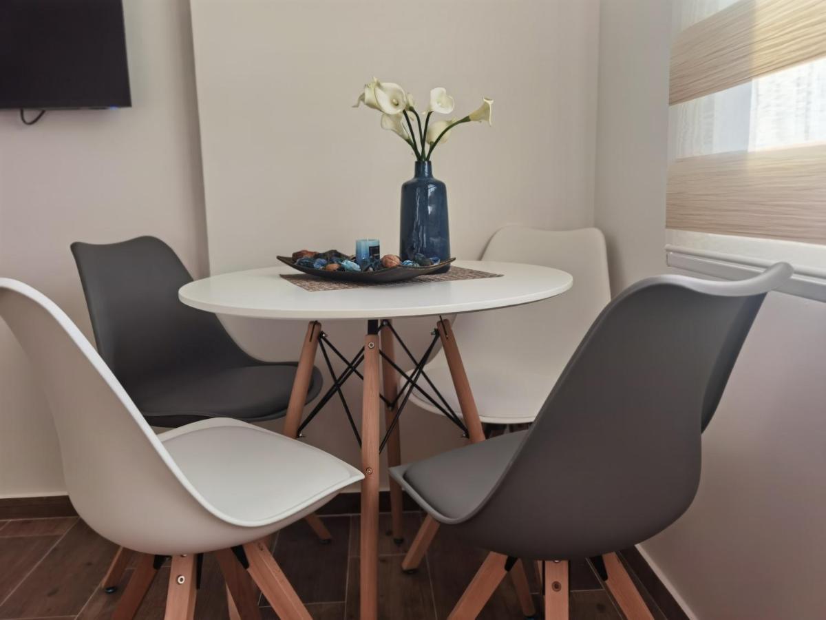 Igman Apartments Tivat Bagian luar foto